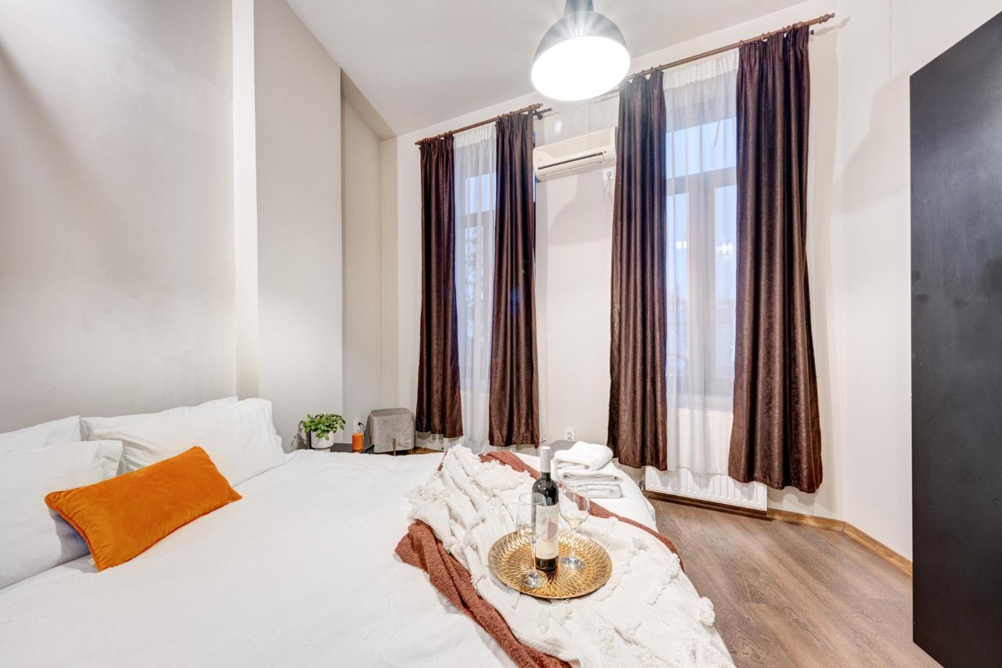 Holiday Apartments Bucureşti Eksteriør bilde